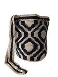Mochila Wayuu Mediana Ref. AKMM10